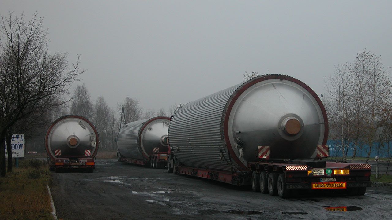 Tank transport