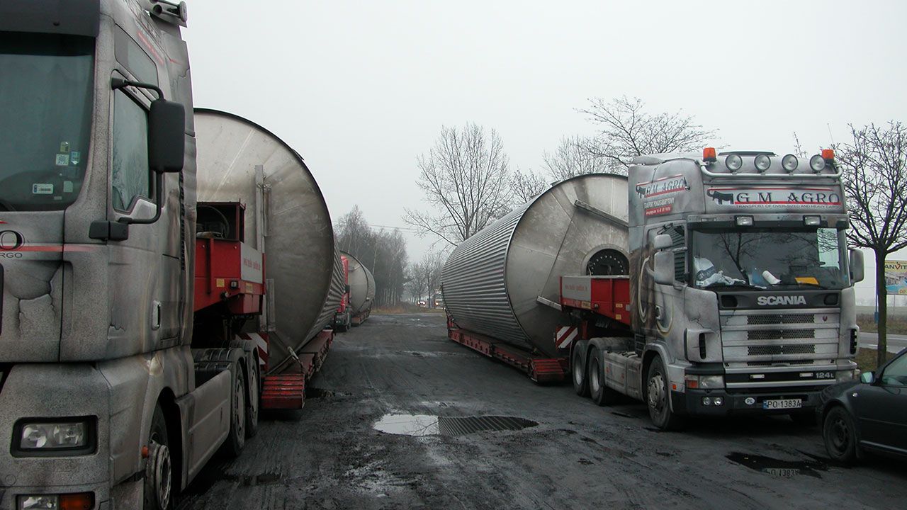 Tank transport