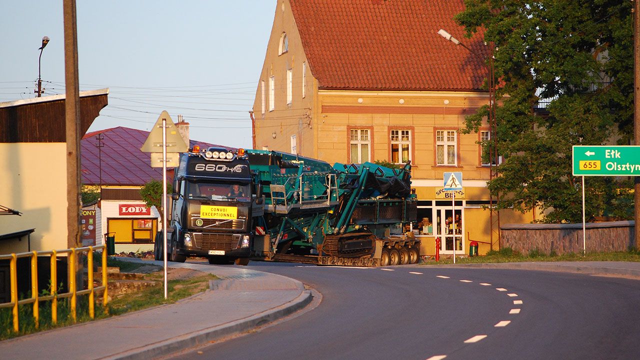 Construction machinery transport