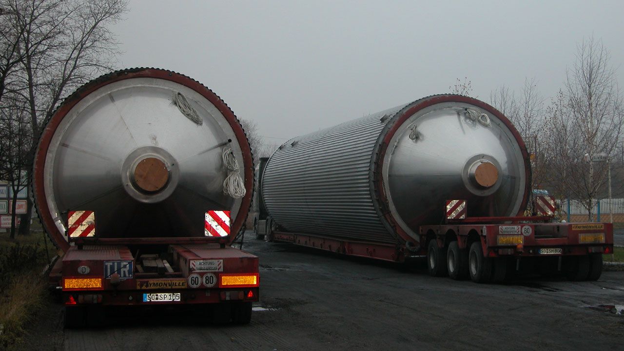 Tank transport