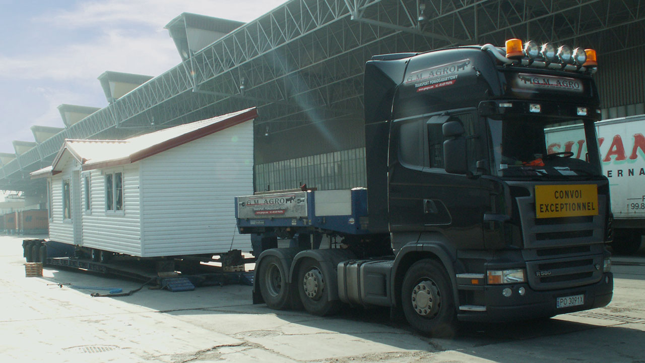 Transport of prefabricated cottages and wooden houses